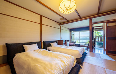 Japanese Room with Bed